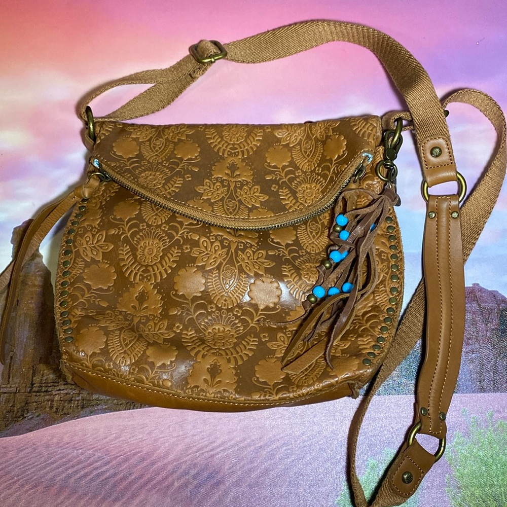 NWOT The Sak Silverlake embossed crossbody leather.